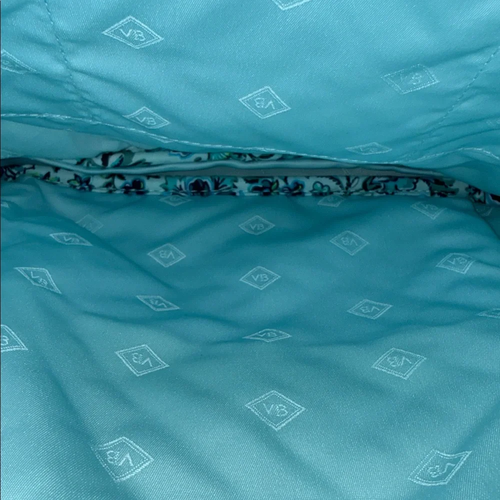 Vera Bradley zip, top hipster, cloud vine Crossbody Bag - Picture 7 of 7
